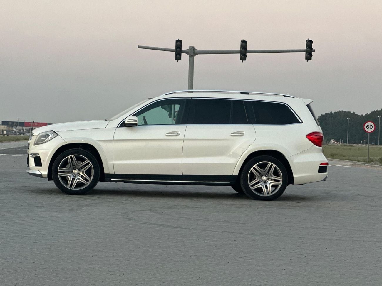 مرسيدس بنز GL 500 Std 4.7L