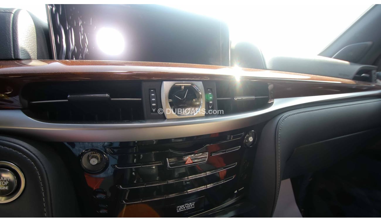 لكزس LX 570 S Black edition