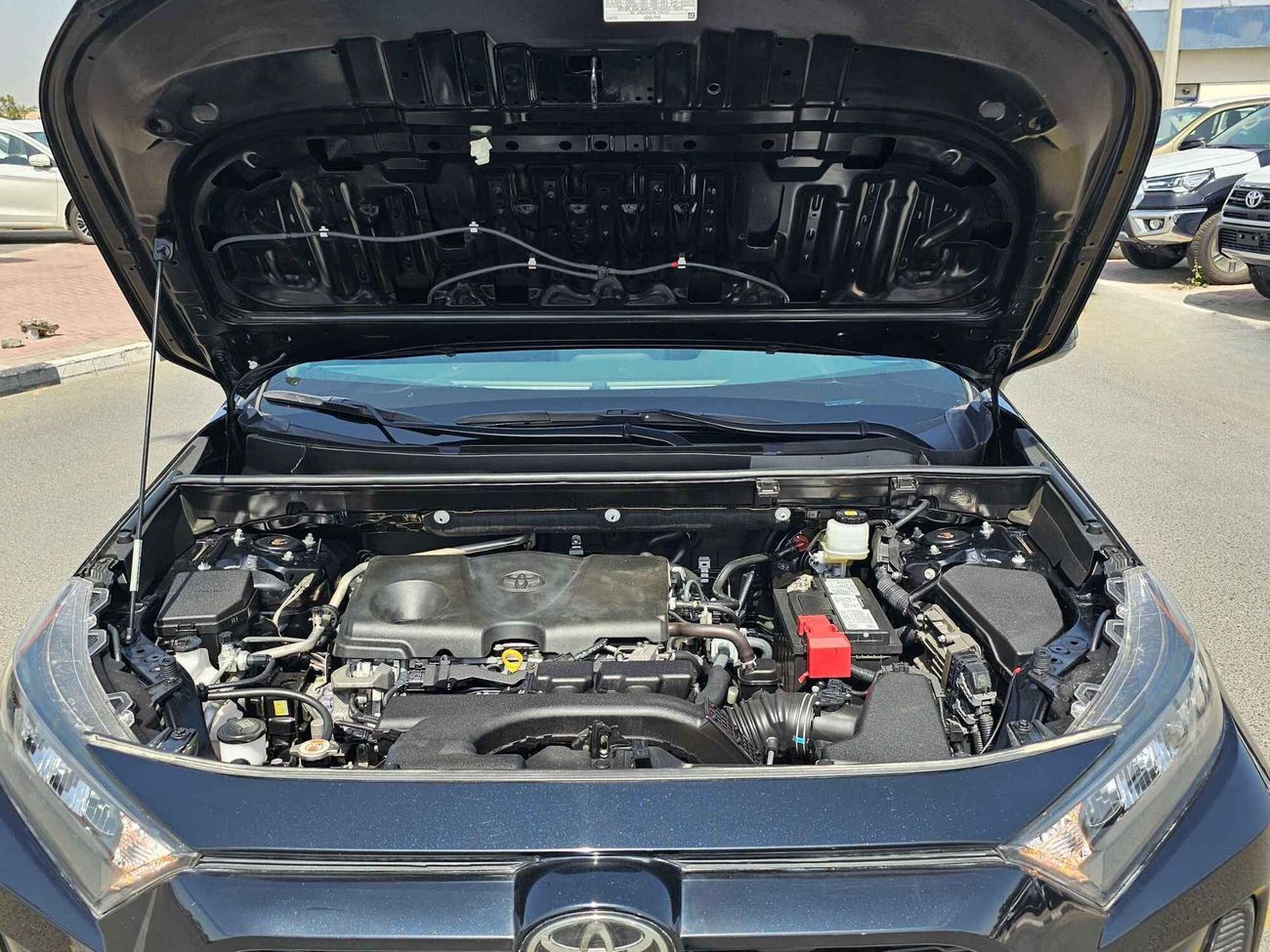 Toyota RAV4 LE/ LEATHER SEATS/ RIMS/ DVD CAMERA/ E BRAKE/ RADAR/ 723 MONTHLY / LOT#005417