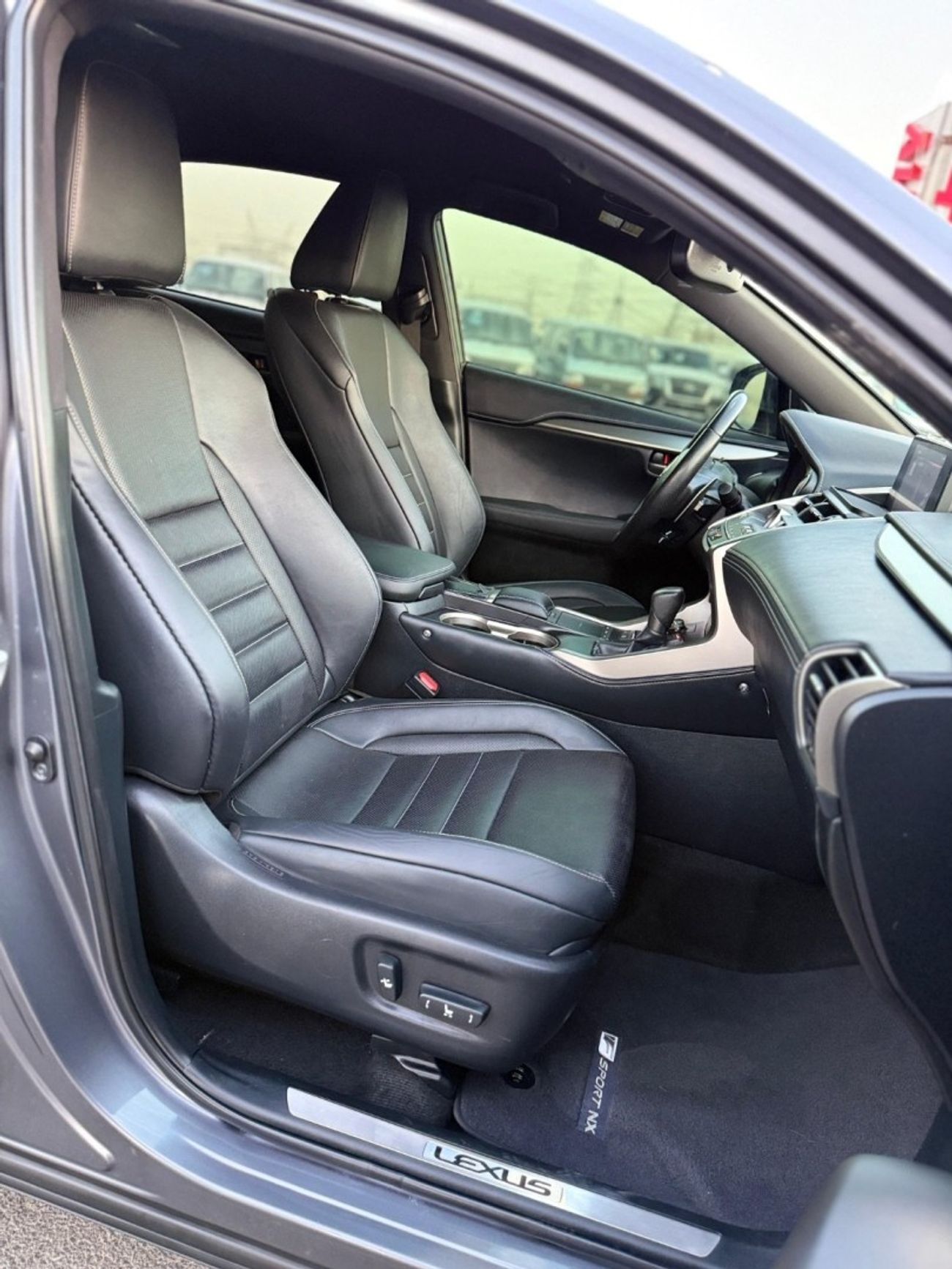 Lexus NX300 F- Sport Full Option