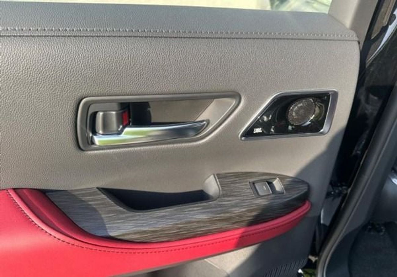 Toyota Land Cruiser TOYOTA LC300 VXR - 3.5L - PET - AT - FULL OPTION - 2026 MY ( YEMEN )