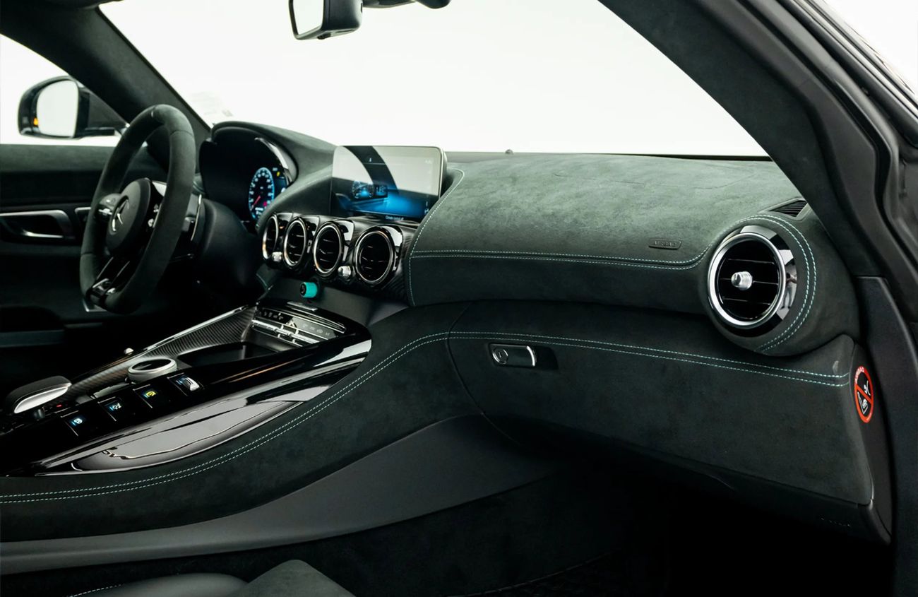 Mercedes-Benz AMG GT 4.0L V-8 Bi-Turbo Engine