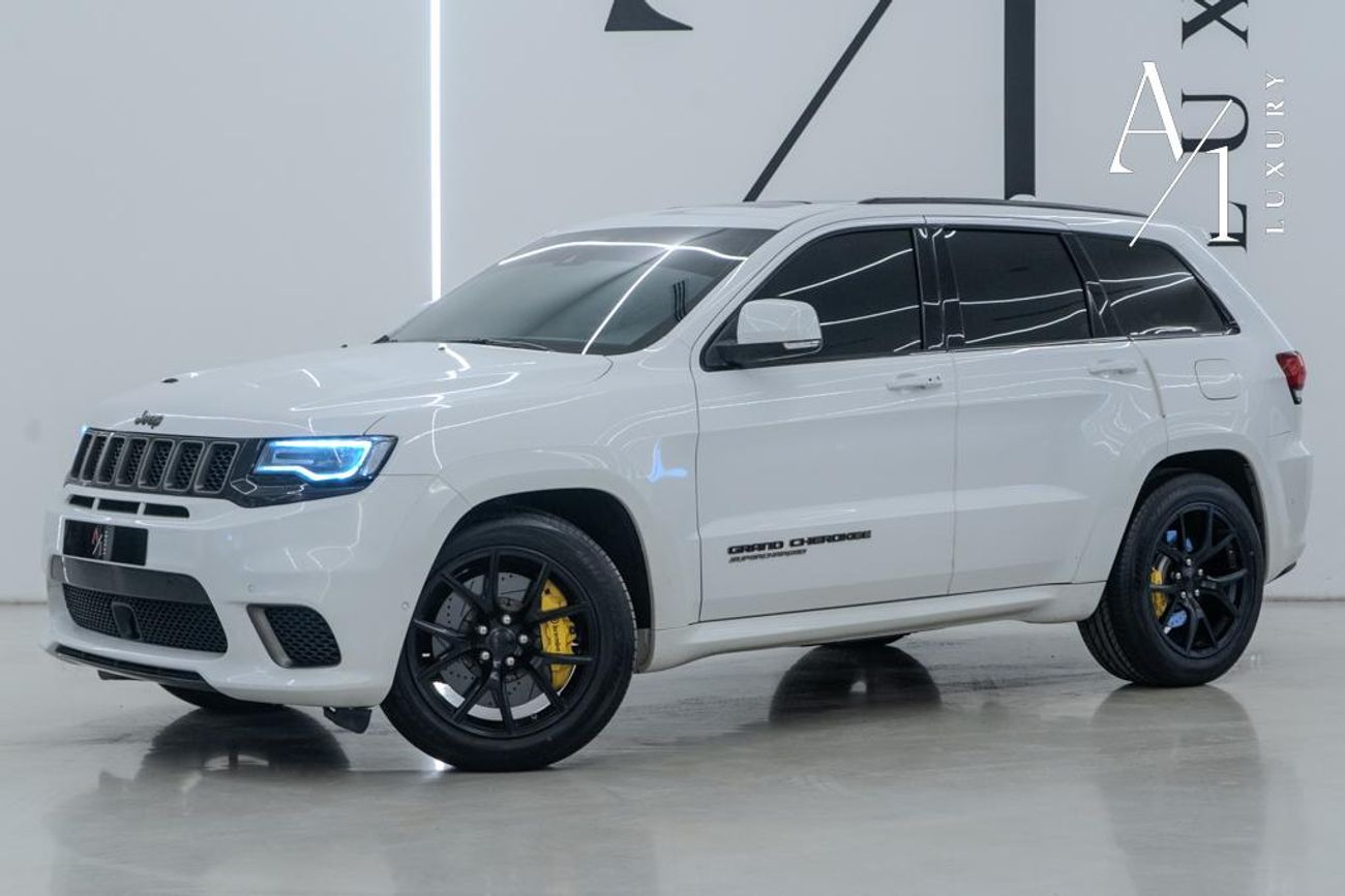 جيب جراند شيروكي Trackhawk 6.2L 2018 Jeep Grand Cherokee SC, Warranty, Full Jeep Service History, 707HP, GCC