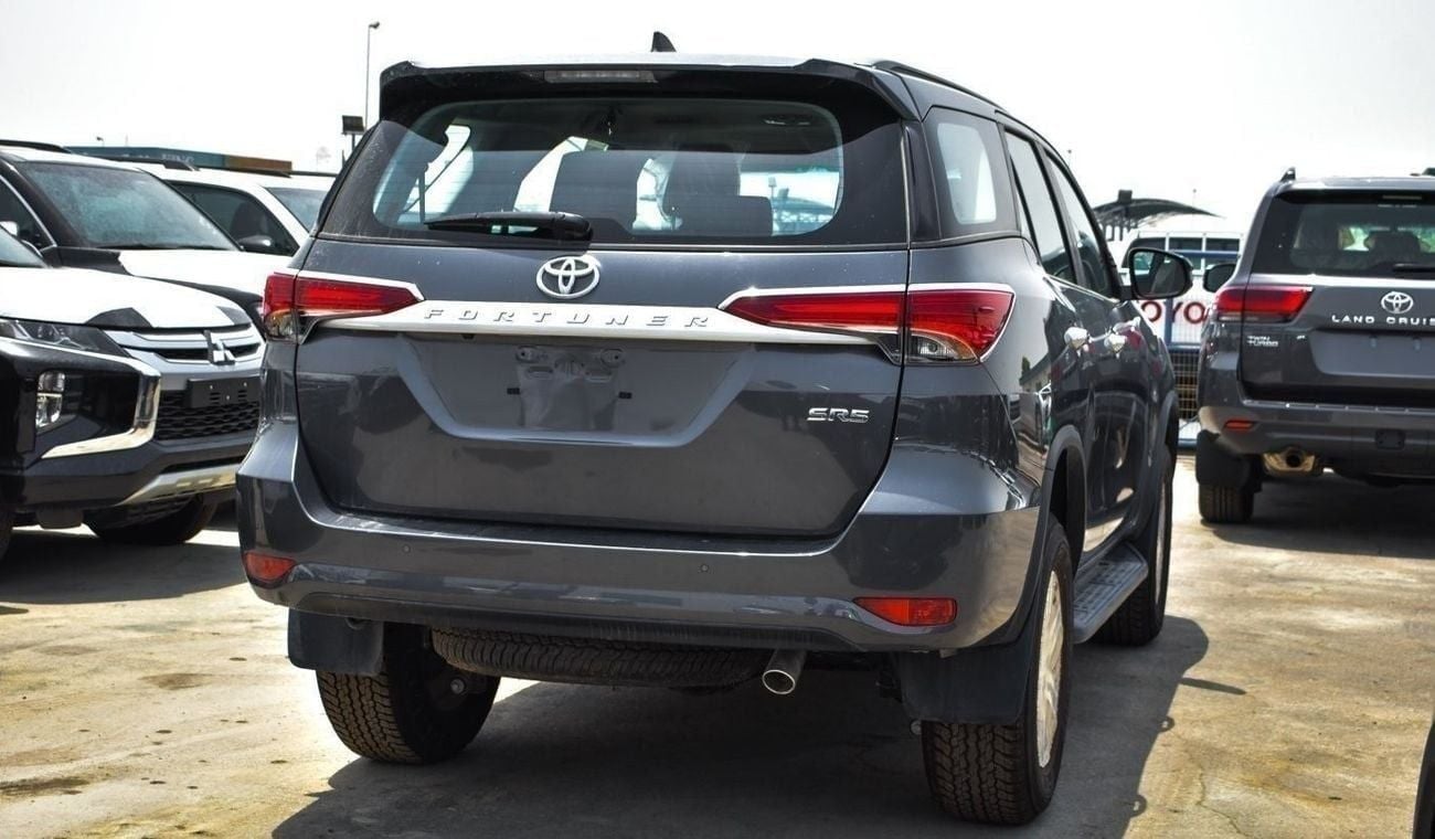 تويوتا فورتونر Toyota fortuner 2.7L petrol 4x2 MY2023