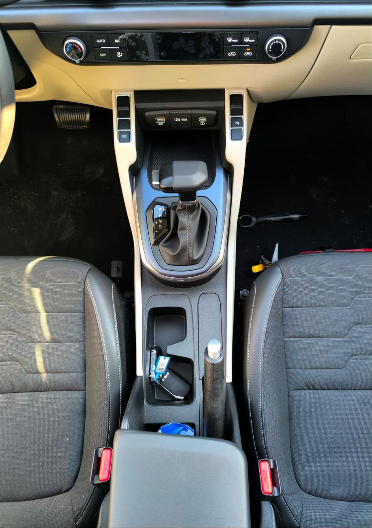 كيا كارينس 1.5L Mid Option GCC Specs 7 Seater Brand New 2026 Model