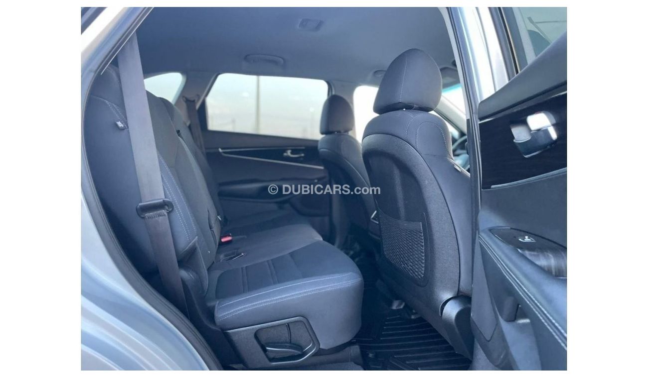Kia Sorento *Offer*2020 Kia Sorento LX.S 3.3L V6 AWD 4x4 MidOption+ 7 Seater  - UAE PASS