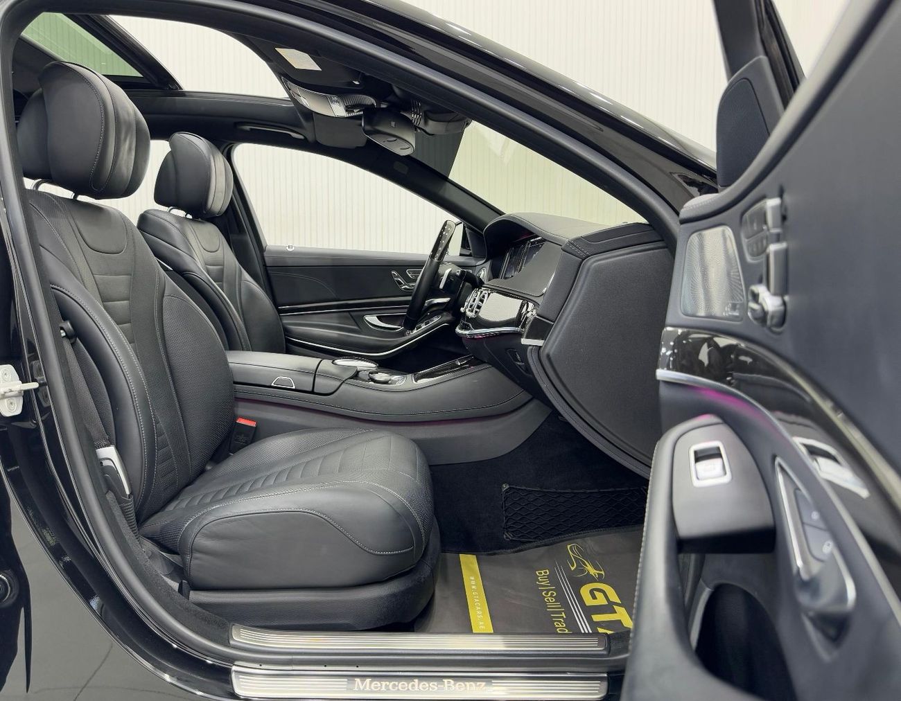 Mercedes-Benz S 550 AMG 2017 Mercedes Benz S550 AMG, Warranty, Full Options, Excellent Condition