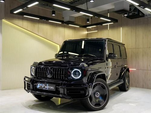 Mercedes Benz G63 AMG STD WARRANTY, Low mileage. Like a brand condition