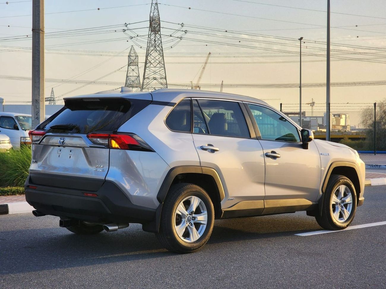Toyota RAV4 TOYOTA RAV4 XLE HYBRID 2021 UAE OR EXPORT