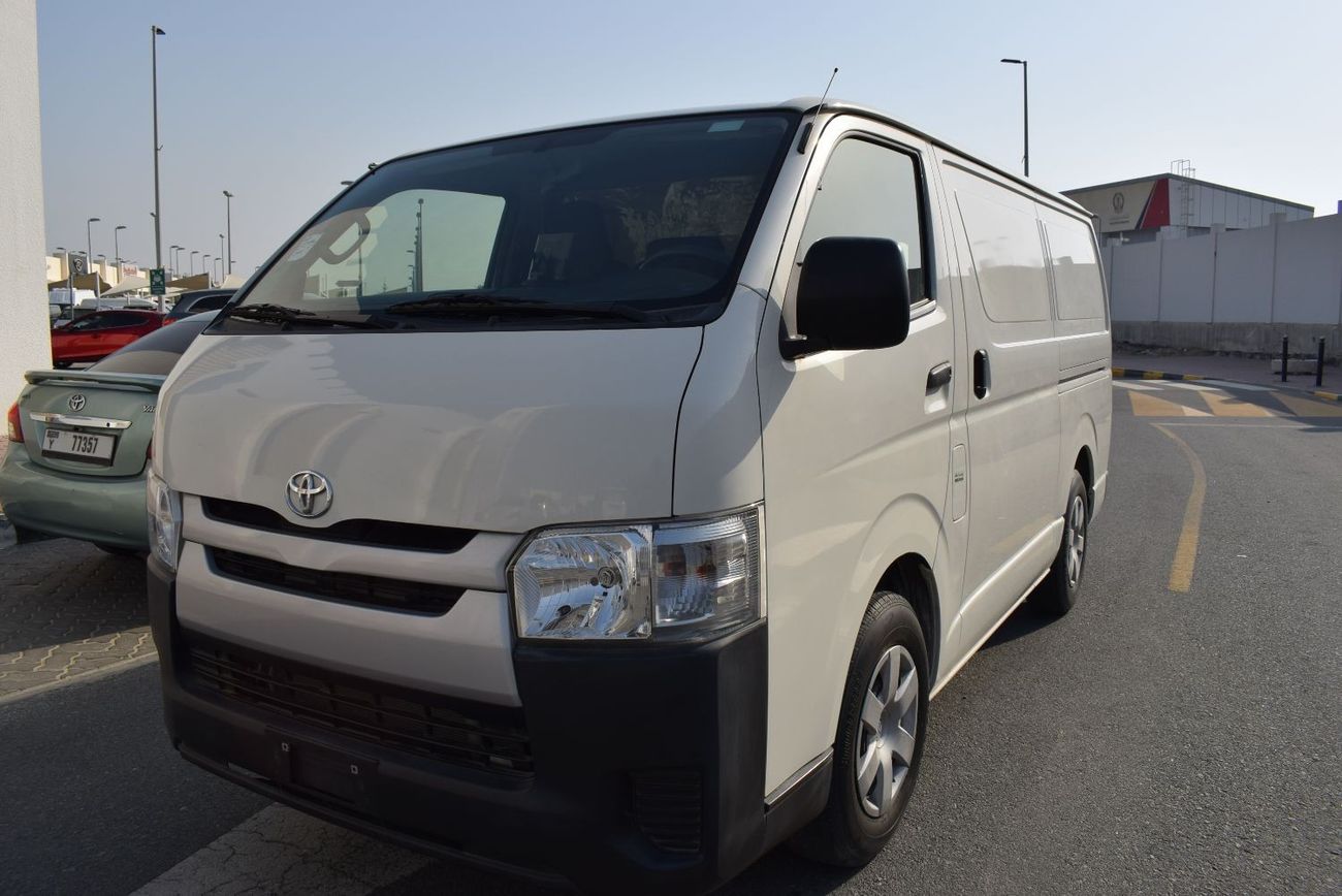 Toyota Hiace GL STD Roof Panel Van Toyota Hiace std roof van, model:2021. Only done 44000 km