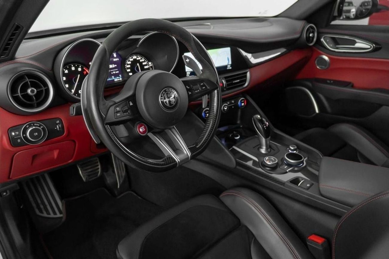 Alfa Romeo Giulia Quadrifoglio 2.9L (505 HP)