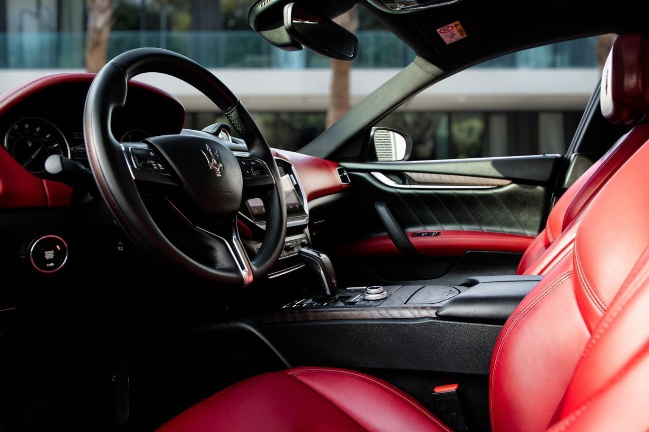 مازيراتي جيبلي GranLusso | 2,546 P.M  | 0% Downpayment | Amazing Condition!