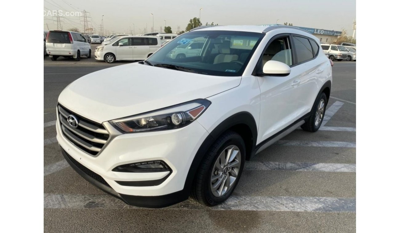 Hyundai Tucson 2018 HYUNDAI TUCSON 2.0L / MID OPTION