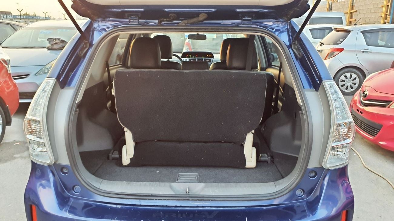 Toyota Prius Prius Alpha 7 Seater Orignal LHD