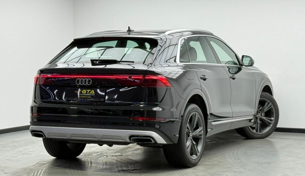 Audi Q8 2024 Audi Q8 Progress 55 TFSI Quattro, 2029 Audi Warranty + Service Pack, Low Km, Fully Loaded, GCC