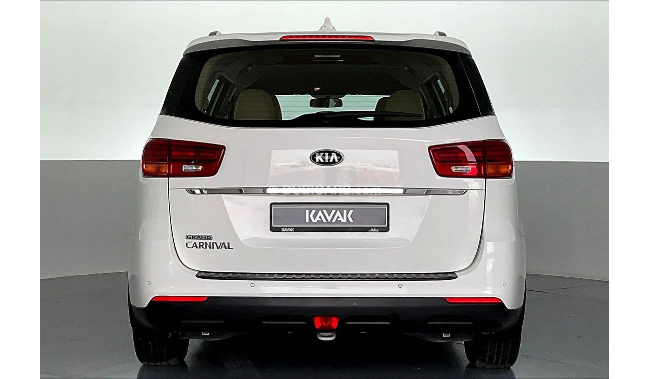 كيا كارنيفال LX