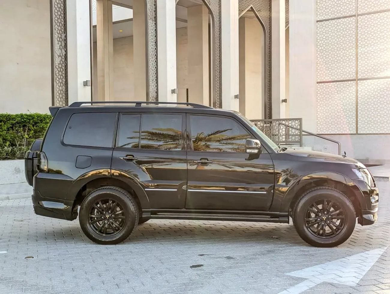 Mitsubishi Pajero GLS MIDLINE GLS Signature Edition | 3.8L V6 | 4WD | GCC Specs | Full Option
