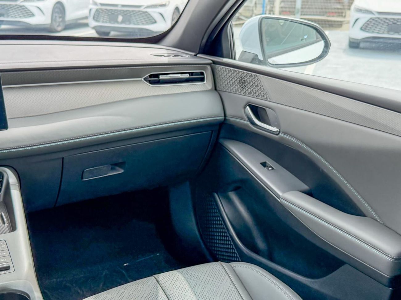 بي واي دي كين بلاس BYD QIN PLUS  2025 1.5L DM-i Hybrid