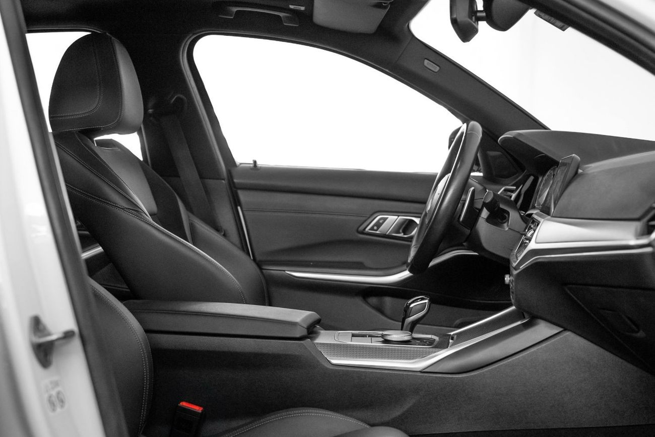 BMW 330i M Sport 2.0L (255 HP)