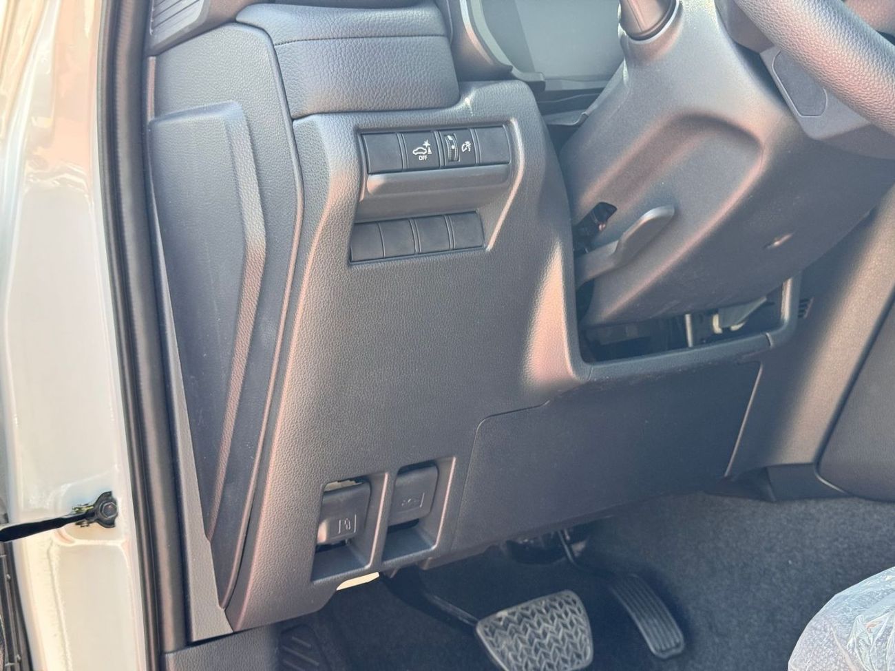 Toyota Prado TOYOTA PRADO TXL 2.8L DIESEL - A/T - 25YM - SUNROOF