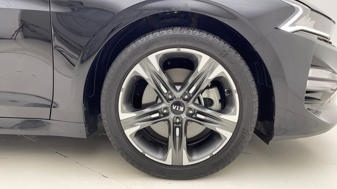 كيا K5 EX 2.5 | بدون دفعة مقدمة | اختبار القيادة في المنزل