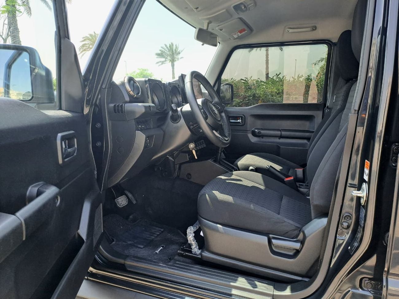Suzuki Jimny GLX 1.5L (5-Doors) 1057-MONTHLY | 1.5 L | 4WD | GCC | CRUISE CONTROL I GPS I ACCIDENT FREE