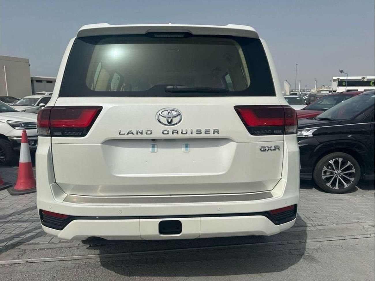 تويوتا لاند كروزر GXR 3.5L