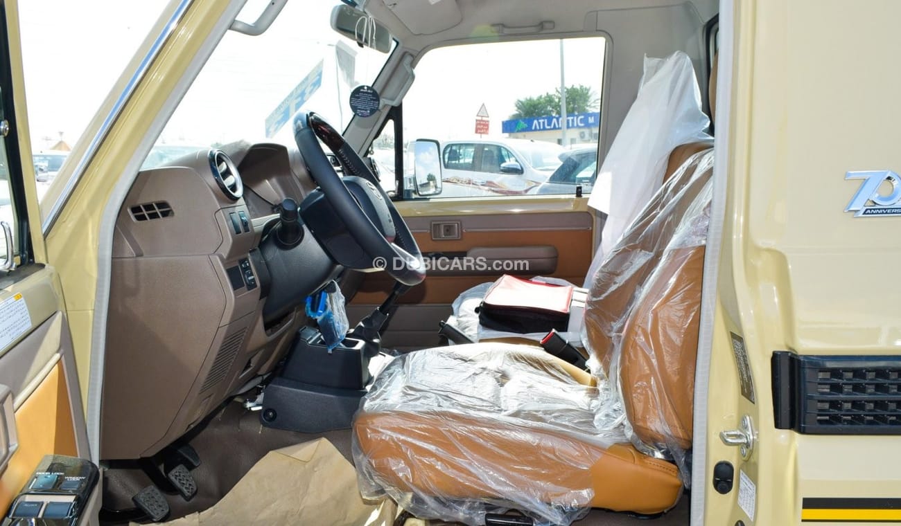 Toyota Land Cruiser Pick Up 4.0L V6 Petrol Single Cabin  with Difflock