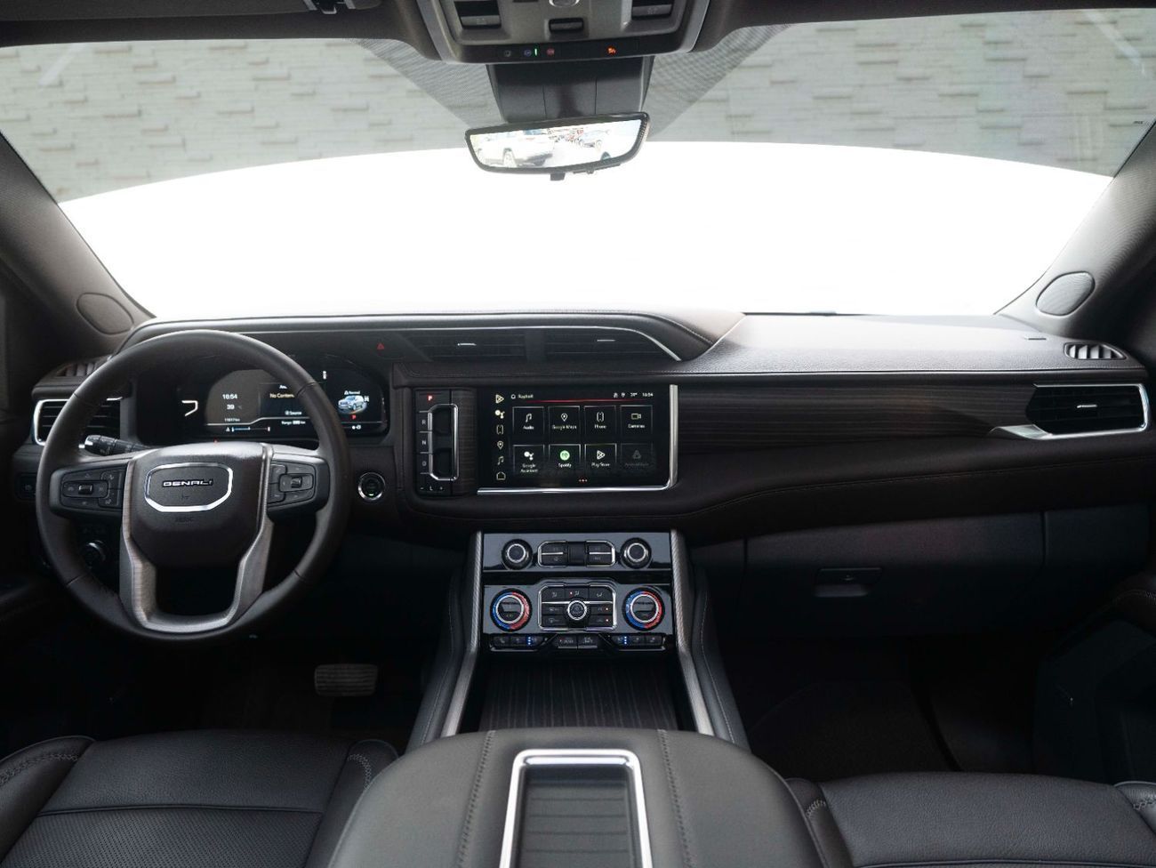 جي أم سي يوكون 6.2 V8 Denali (AWD)