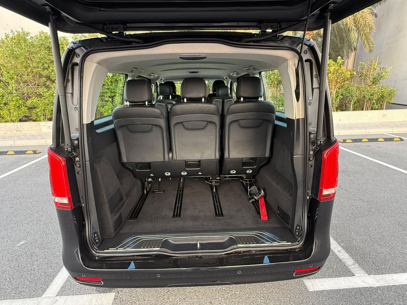 مرسيدس بنز V 250 GCC