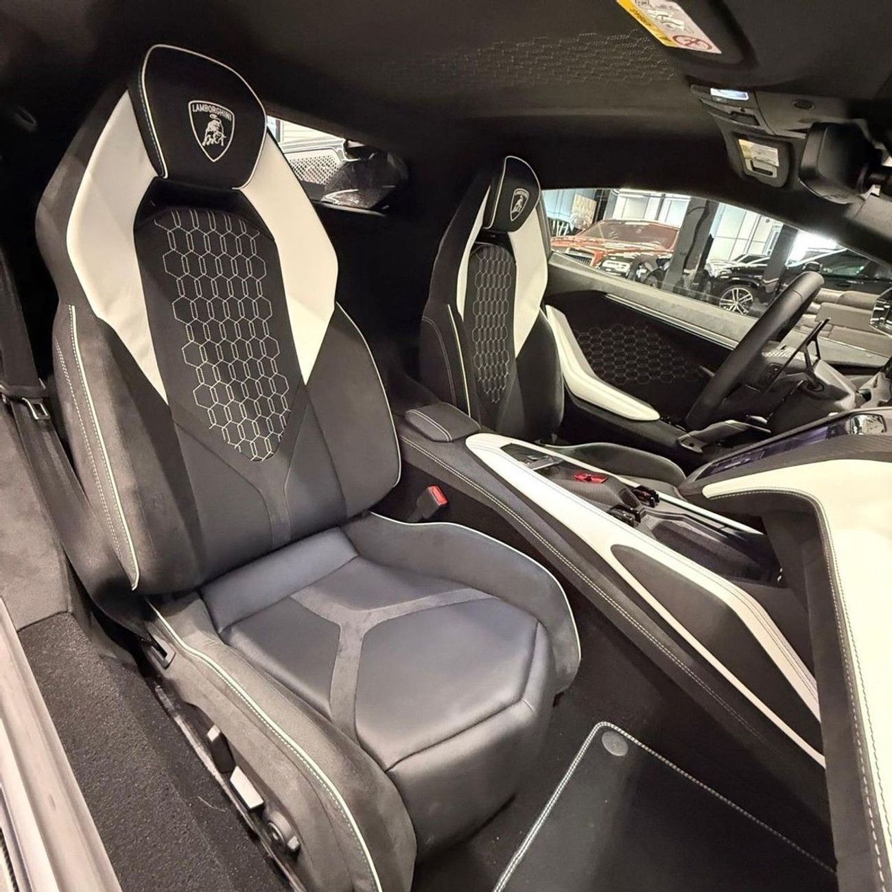 لامبورغيني ريفويلتو STD Lamborghini Revuelto 2025 مواصفات يابانية
