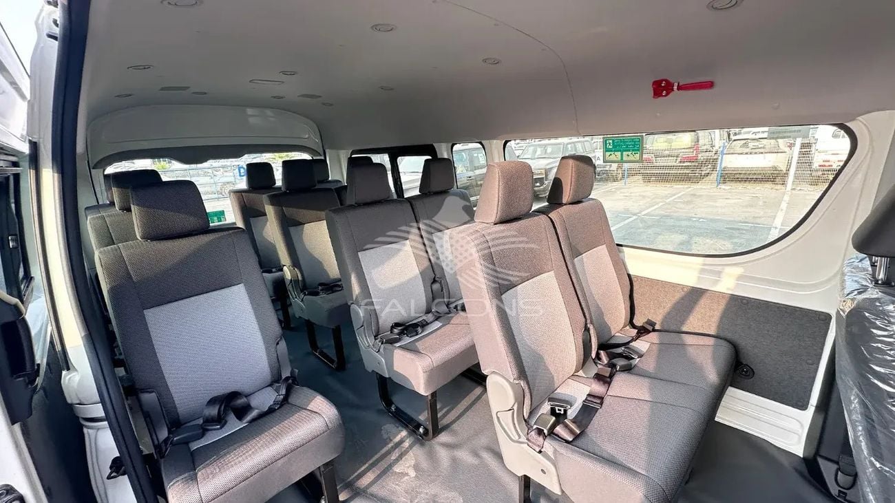 Toyota Hiace DX