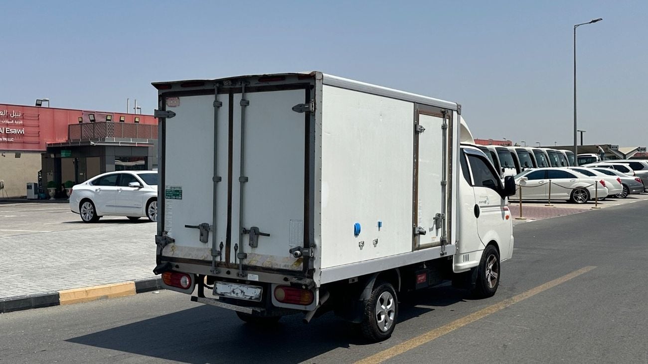 Hyundai Porter STD (NON GCC)