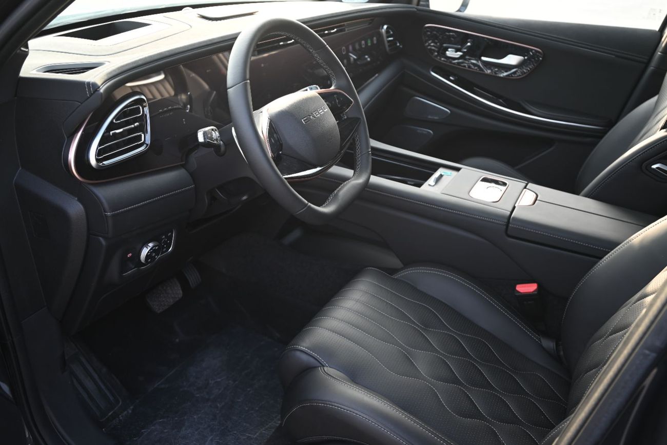 Exeed VX Flagship 2.0T EMI 1750 AED - EXEED VX 2025 - FLAGSHIP EDITION