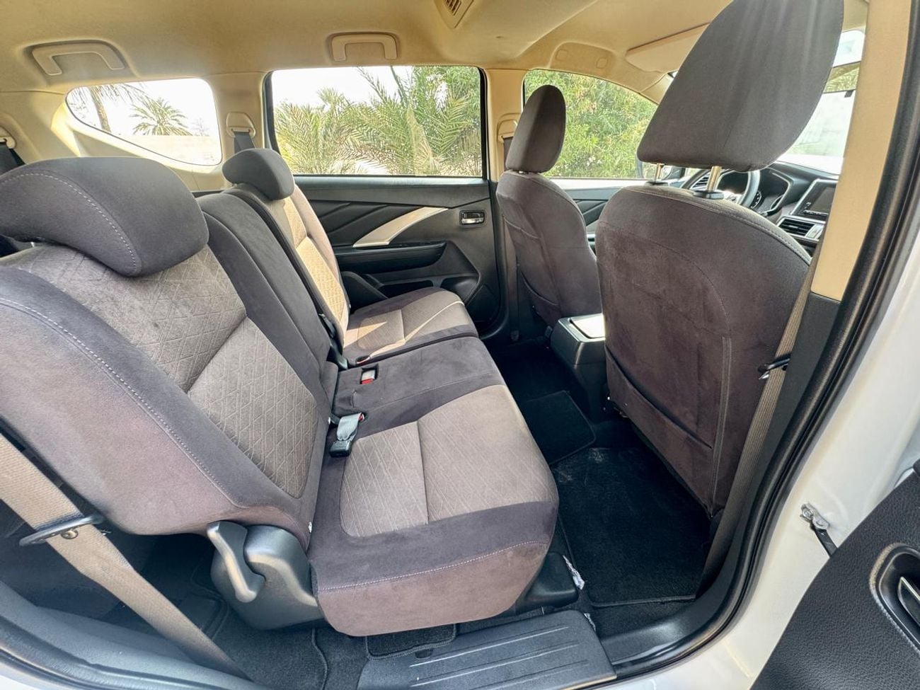 ميتسوبيشي إكسباندر كروس 860-Monthly l GCC l 1.5L, Cruise, Camera l Accident Free