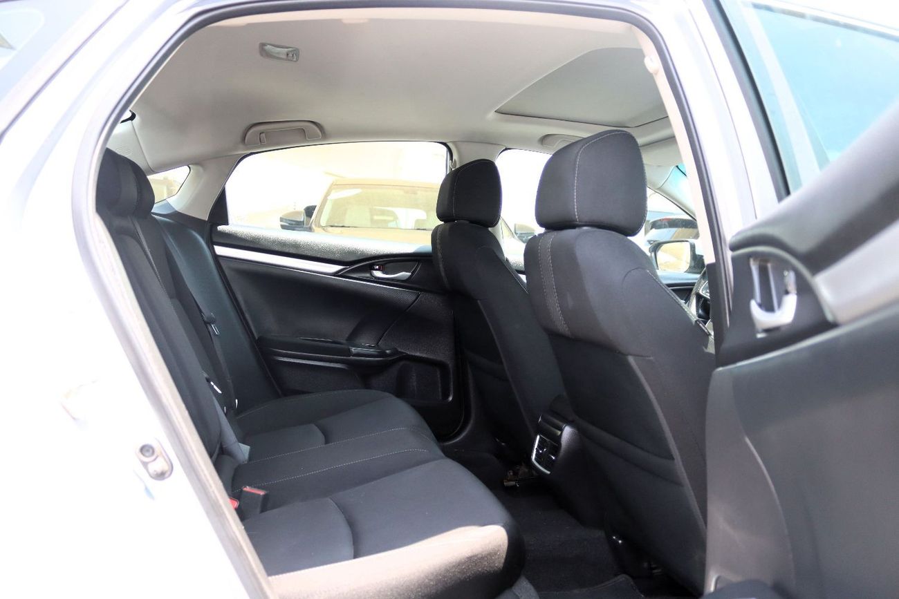 Honda Civic DX ACCIDENTS FREE - GCC - SUNROOF - PERFECT CONDITION INSIDE OUT