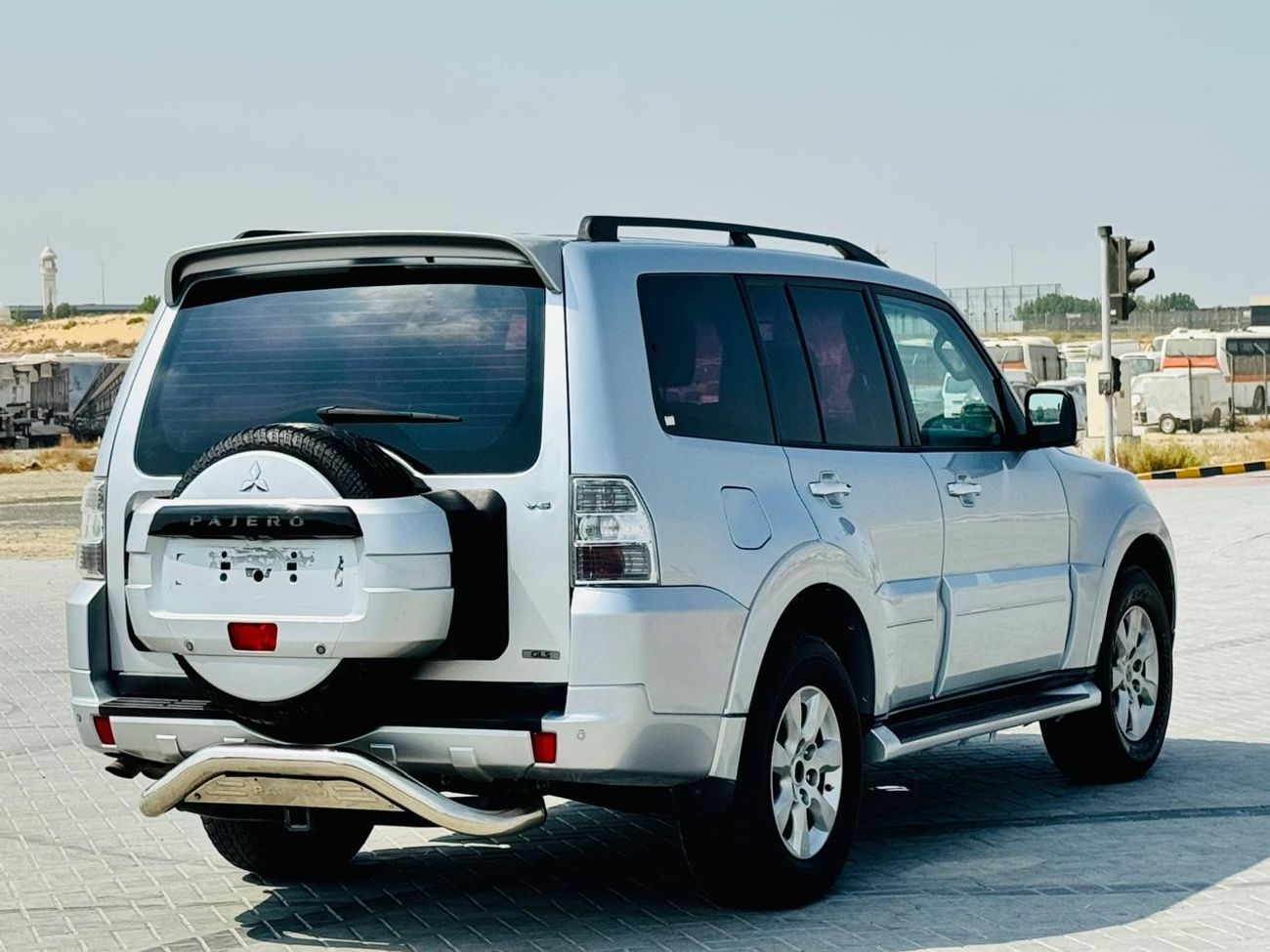 Mitsubishi Pajero GLS Highline 3.8L (236 HP)