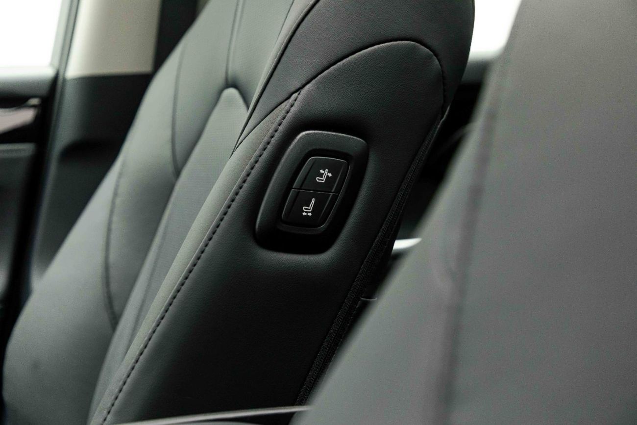 تويوتا هايلاندر Luxury 2.5L - Hybrid - Black Inside Black | Export Only