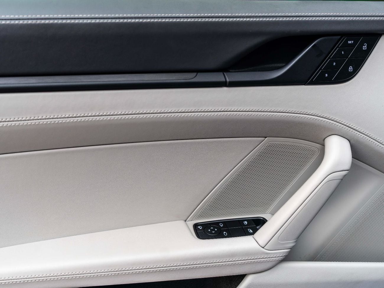 بورش 911 Carrera GTS 3.0L (450 HP) Coupe