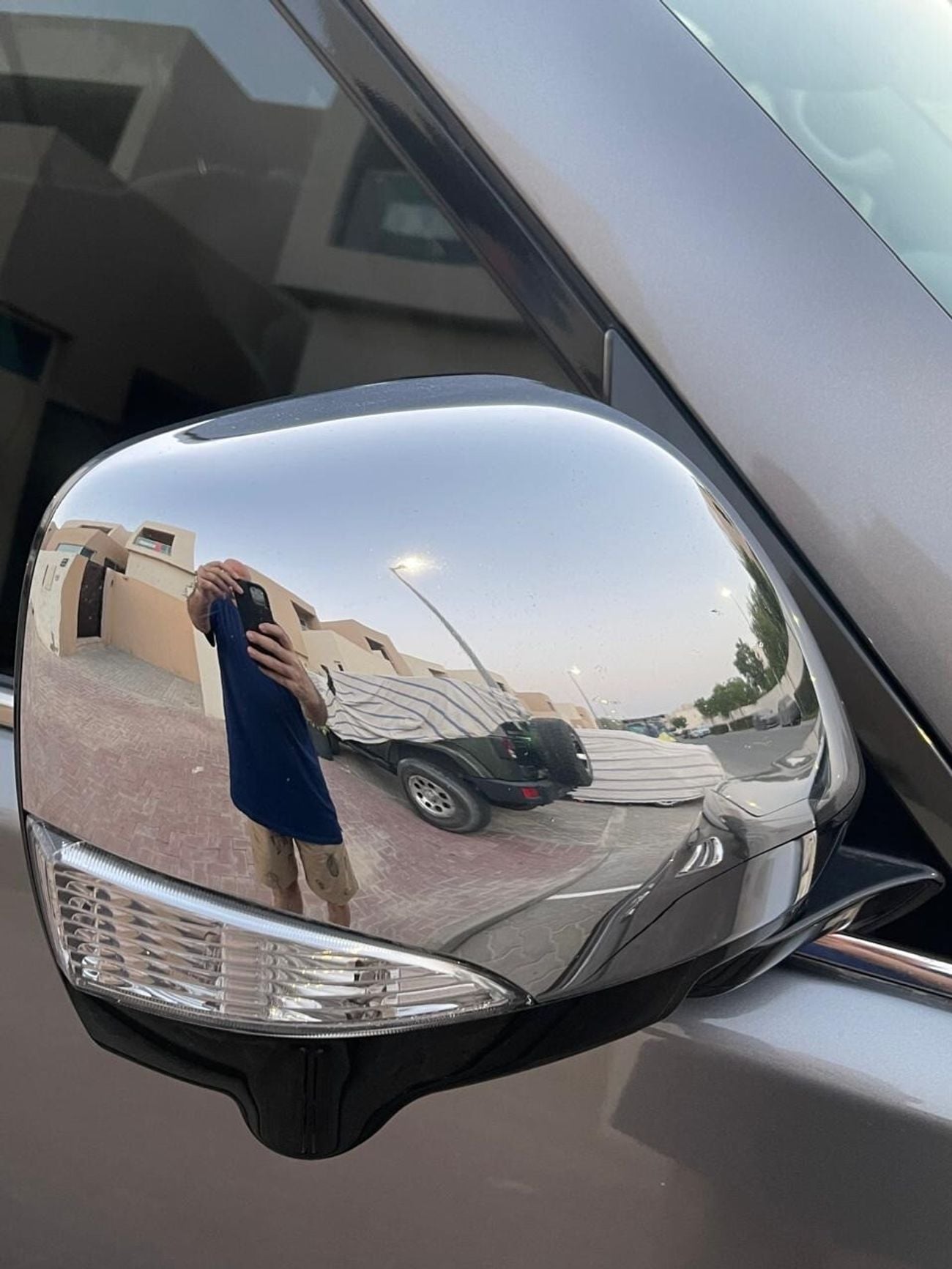 Nissan Armada SL (NON GCC)