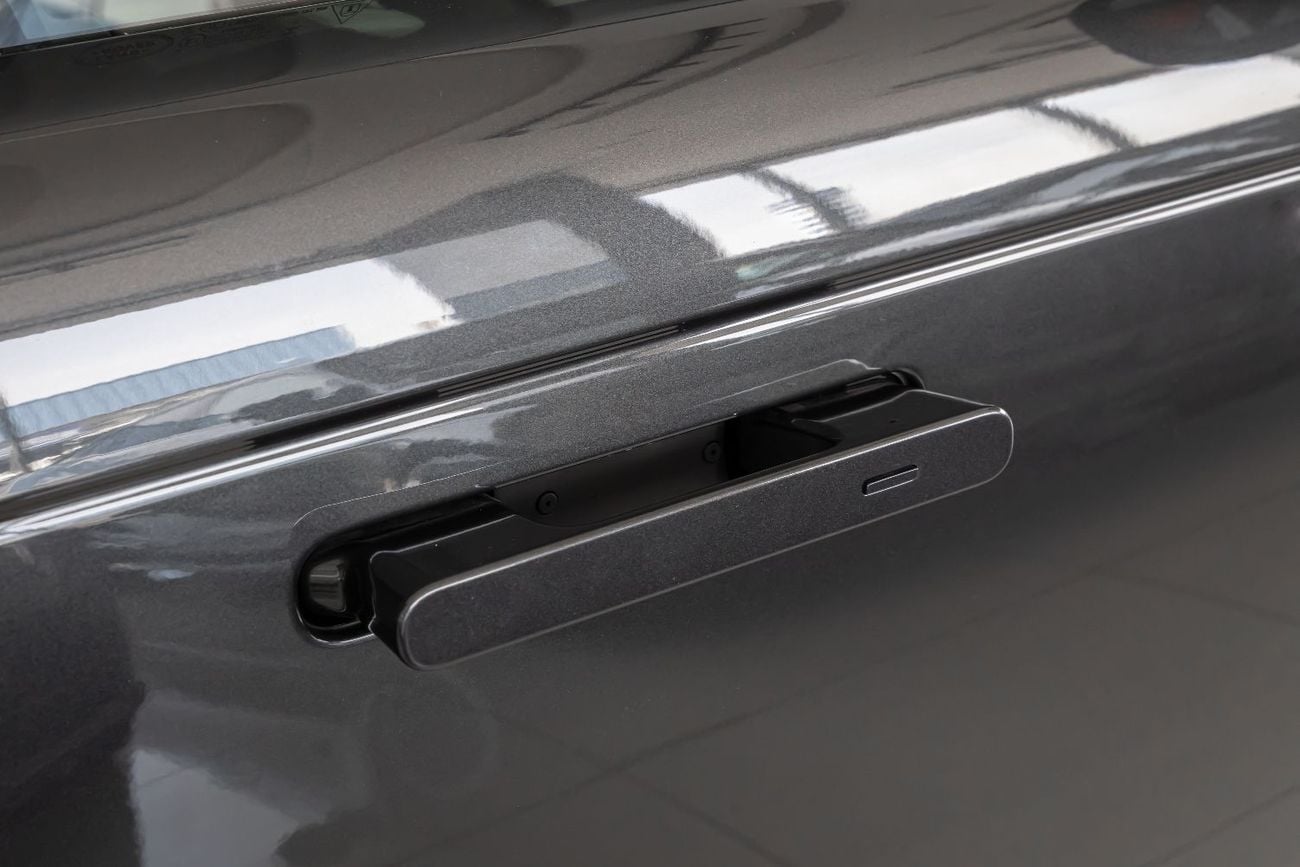 لاند روفر رينج روفر Range Rover Vogue P530 Autobiography |  | GCC Specs | V8 | Full Options | 2026 (Export)