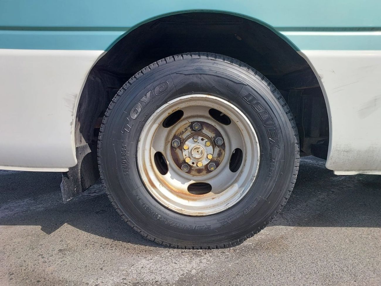 Nissan Civilian (RAMADAN OFFER) NISSAN CIVILIAN BUS RHD 2000 MODEL 4.2 L DIESEL AUTOMATIC(PM01043)