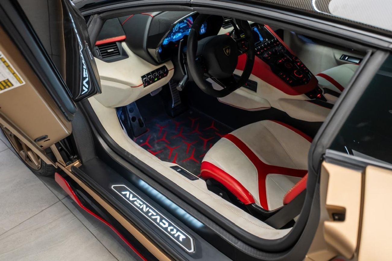 لامبورغيني أفينتادور SVJ 6.5L V12