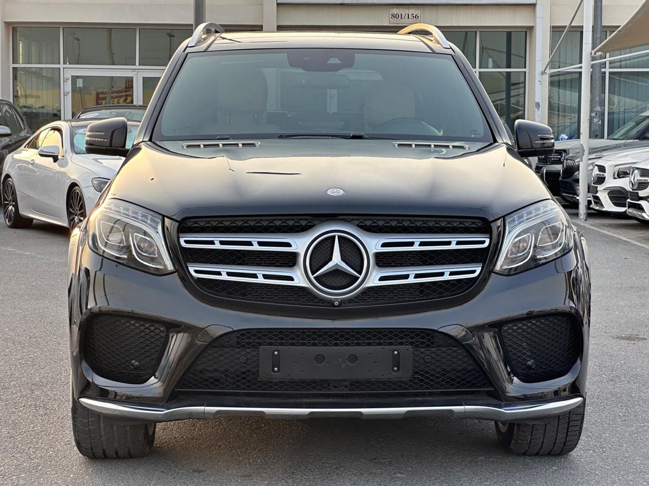 مرسيدس بنز GLS 500 STANDARD