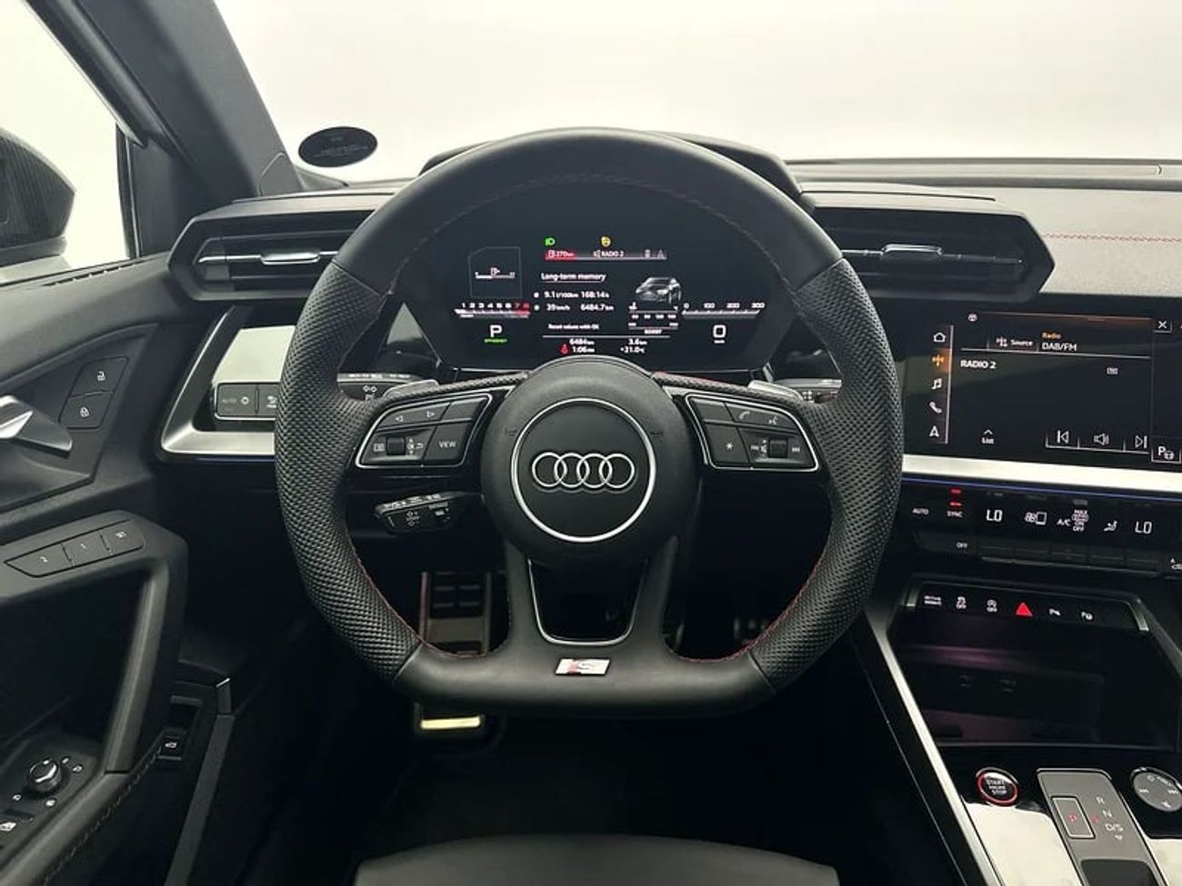 Audi S3 Sedan 2.0 quat 290hp High (Ref# 105731)