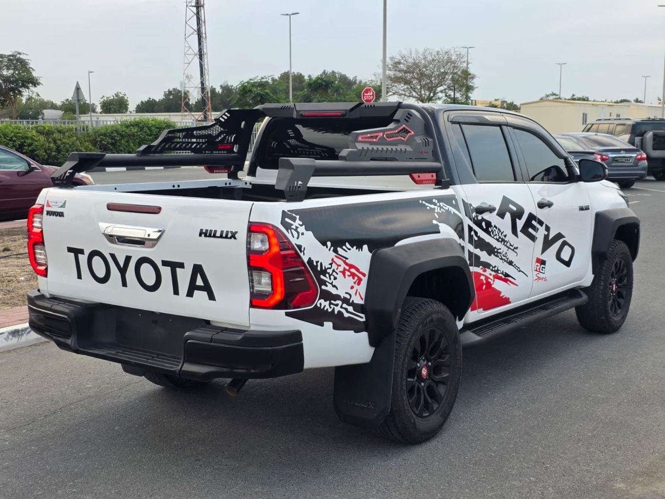 تويوتا هيلوكس -