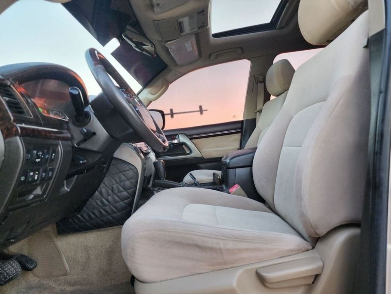 Toyota Land Cruiser GXR 4.6L