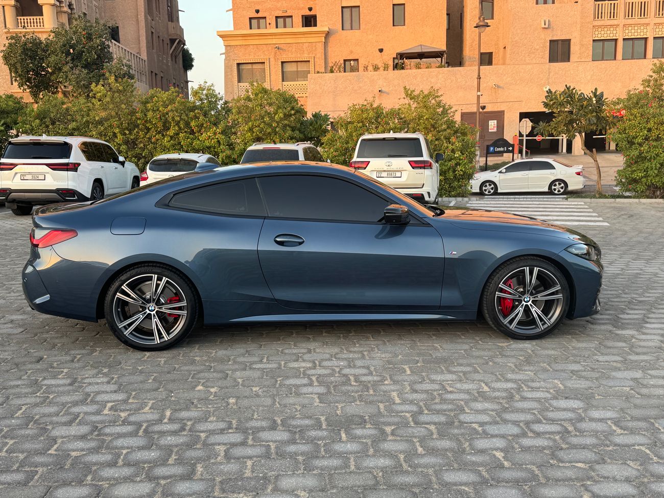 بي أم دبليو 430i