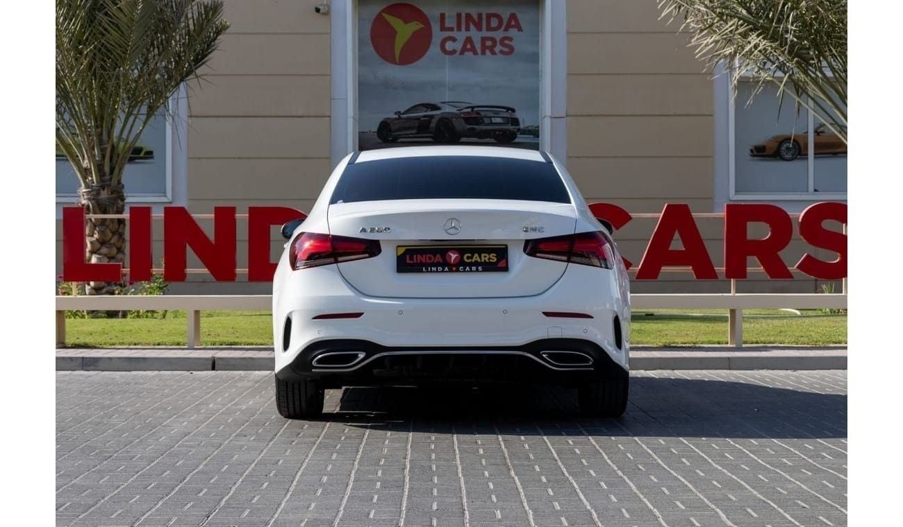 Mercedes-Benz A 200 Premium 1.4L Mercedes-Benz A200 Premium 2021 GCC under Warranty with Flexible Down-Payment.