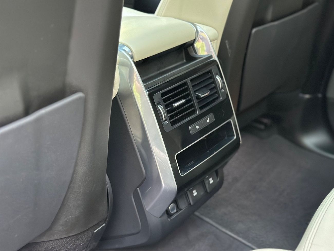 لاند روفر رينج روفر سبورت 2020 SV HSE | Diesel | Full Option | 53,000 KM | Navy Blue | Perfect Condition